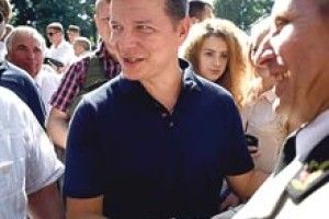 НА ОДНОГО СЕЛЯНИНА — СЕМЕРО НЕРОБ ІЗ ЛОЖКОЮ*