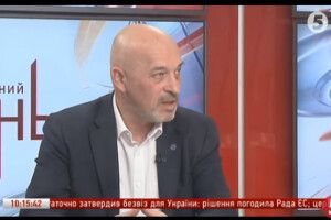 Український політик у прямому ефірі покликав кохану заміж (Відео)