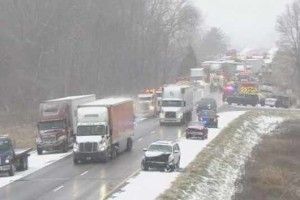 На дорозі в США зіштовхнулися... понад 40 авто (ВІДЕО)