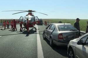 У Румунії в одній ДТП зіткнулися 55 автівок (Відео)