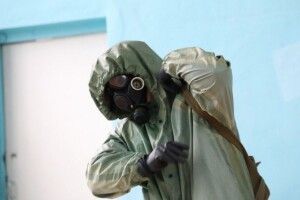 Росія своїми фейками, ймовірно, готує підґрунтя для застосування хімічної зброї – Британія