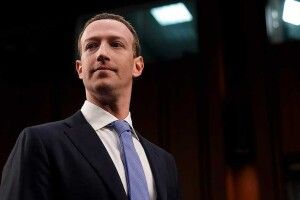 Компанія Facebook змінює назву