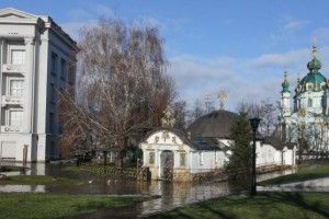 У Київраді підтримали знесення споруди УПЦ МП біля Історичного музею