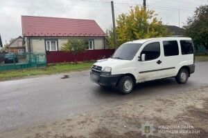 Рухався заднім ходом і збив пенсіонерку: на Волині затримали нетверезого керманича