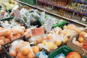 У Луцьку скасували обов’язкове фасування овочів, фруктів і яєць в магазинах 