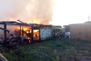 На Рівненщині згорів сарай із дровами