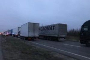 На Ягодині черга із 400 фур