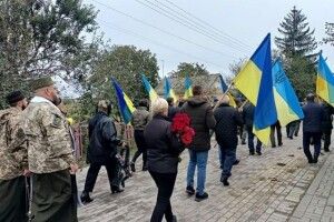 На Волині навколішки провели в останню дорогу 36-річного Героя (Фото)