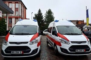 Для ковельської лікарні з Німеччини доставили дві «швидкі»