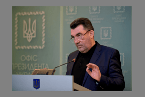 Олексій Данілов до упц мп: «Визнайте, що належите москві, і зречіться путіна-сатани»