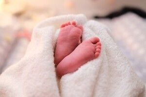 Патріотка з колиски: Волинянка почала народжувати на блокпості