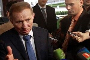Кучма в Мінську запропонував зняти блокаду Донбасу