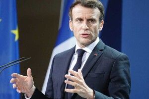 Макрон заявив, що дипломатичного врегулювання в Україні «найближчим часом» не варто чекати