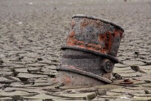 На Волині виявили бездоглядний склад з непридатними отрутохімікатами