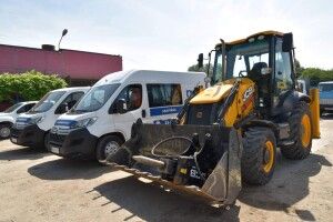 «Луцькводоканал» замінив старі 50-річні автомобілі на новенькі пікапи