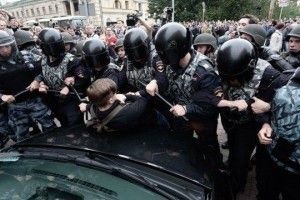 В Росії під час мітингів проти пенсійної реформи затримали понад тисячу протестувальників