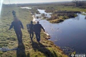 На Рівненщині п'яний водій злетів у річку: внаслідок ДТП загинув пасажир авто