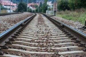 У Рожищенському районі поїзд переїхав місцеву жительку