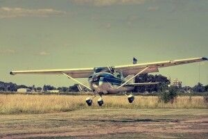 Троє жителів Рівненщини «нелегалом» злітали до Польщі на «кукурузнику» 