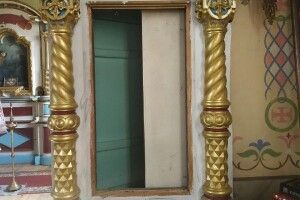 У селі на Волині невідомі викрали з церкви старовинні ікони
