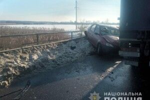 Зіткнулись з вантажівкою: лучани потрапили в аварію на Львівщині (Фото)