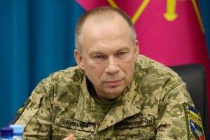 Україна перейшла від наступальних дій до ведення оборонної операції – Сирський