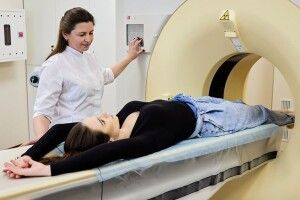 Волинська лікарка пояснила, чому небезпечно робити КТ при коронавірусі