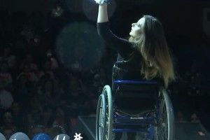 16-річна Сенді щодня доводить: якщо не можеш ходити, це не вирок - танцюй!