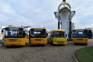 Навчальні заклади Волині отримали ще 4 автобуси