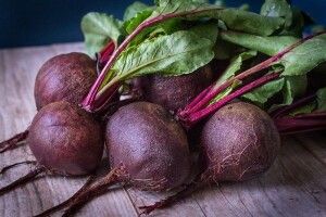 Буряк торішнього врожаю роздають безкоштовно