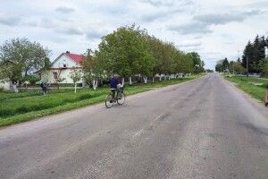 70-річний чоловік з Рівненщини вкрав ровера, щоб самому на ньому їздити (Фото)