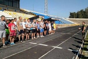 На «Авангарді» майбутні патрульні бігали за уявними злочинцями (фото)