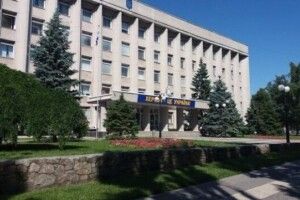 Російські окупанти зайняли будівлю міськради Херсону