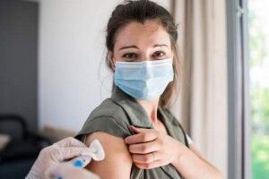 Понад 80% людей хворіють на коронавірус безсимптомно