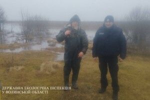 Волинські екологи вилучили безгосподарські рибальські сітки довжиною 530 метрів (Відео)