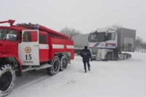ДОРОЖНИКИ ШВИДКО ВІДНОВИЛИ РУХ АВТОТРАСАМИ ВОЛИНІ