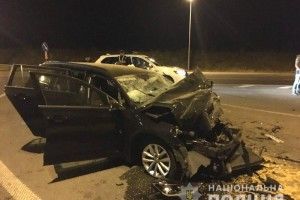 На Рівненщині через зіткнення вантажівки з легковиком двоє людей потрапили до лікарні