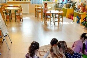 «Вихователі демонстративно принизили мою дівчинку»: батько поскаржився на цькування своєї доньки у дитсадку (Фото)