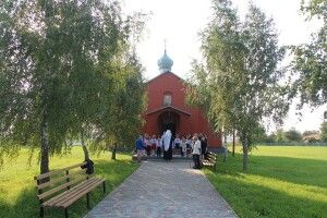 В Угринові освятили новий храм на честь Великомучениці Варвари (фото)