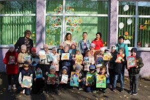 Луцькі першокласники по самісінькі вуха закохалися в бібліотеку (фото)