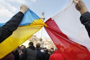 У Луцьку пікетують Польське консульство