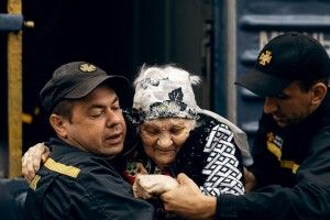 Розпочалася евакуація з Донеччини: перший потяг вже прибув у Кропивницький