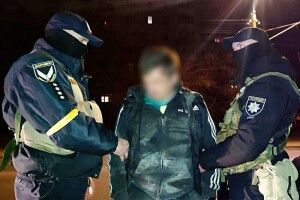 Заробляв по 200 тисяч на місяць: поліцейські Волині викрили наркодилера