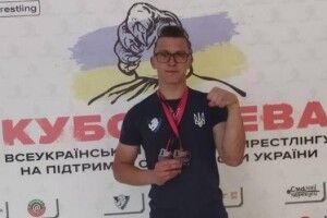 Волинянин став чемпіоном на турнірі з армрестлінгу