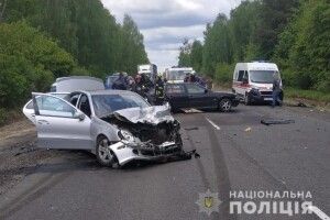 На трасі Луцьк-Ковель – подвійна аварія. На місці працюють медики і поліція (Фото, Відео) 
