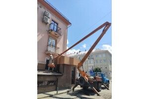 У Луцьку почали ремонтувати аварійні балкони
