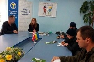 Учасникам АТО розповіли про пільги та пошук роботи