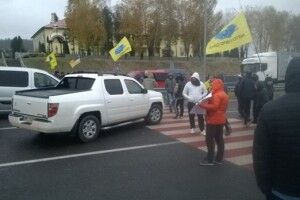 На пунктах пропуску з Румунією, Словаччиною та Польщею – акції протесту