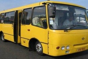 На Волині очільники громад влаштували «медичний» скандал через... шкільний автобус