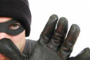 Затримали крадія, який поцупив з «Колізею» майна на 500 тисяч гривень